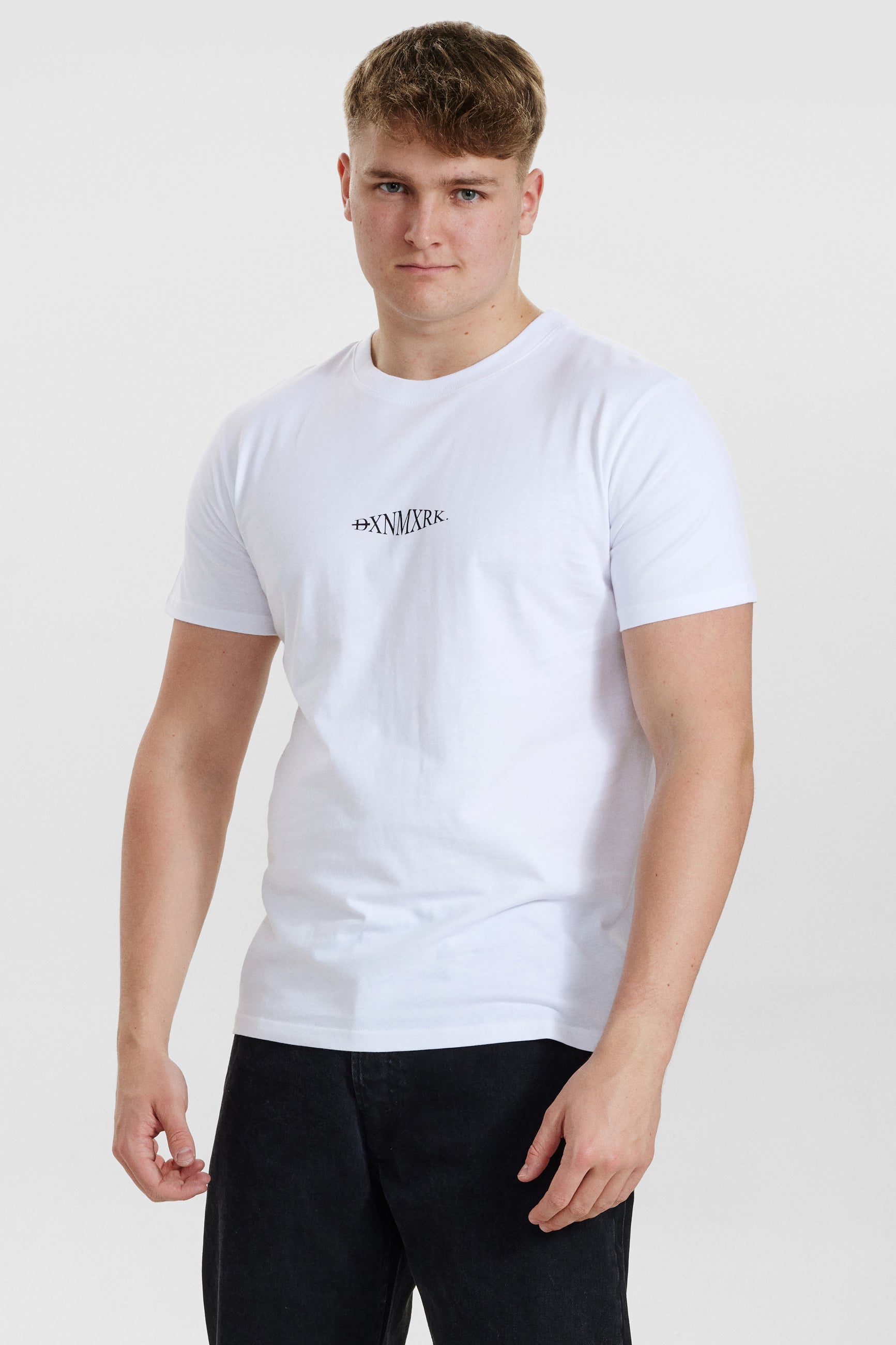 DXNMXRK. DX-Arne T-shirt White