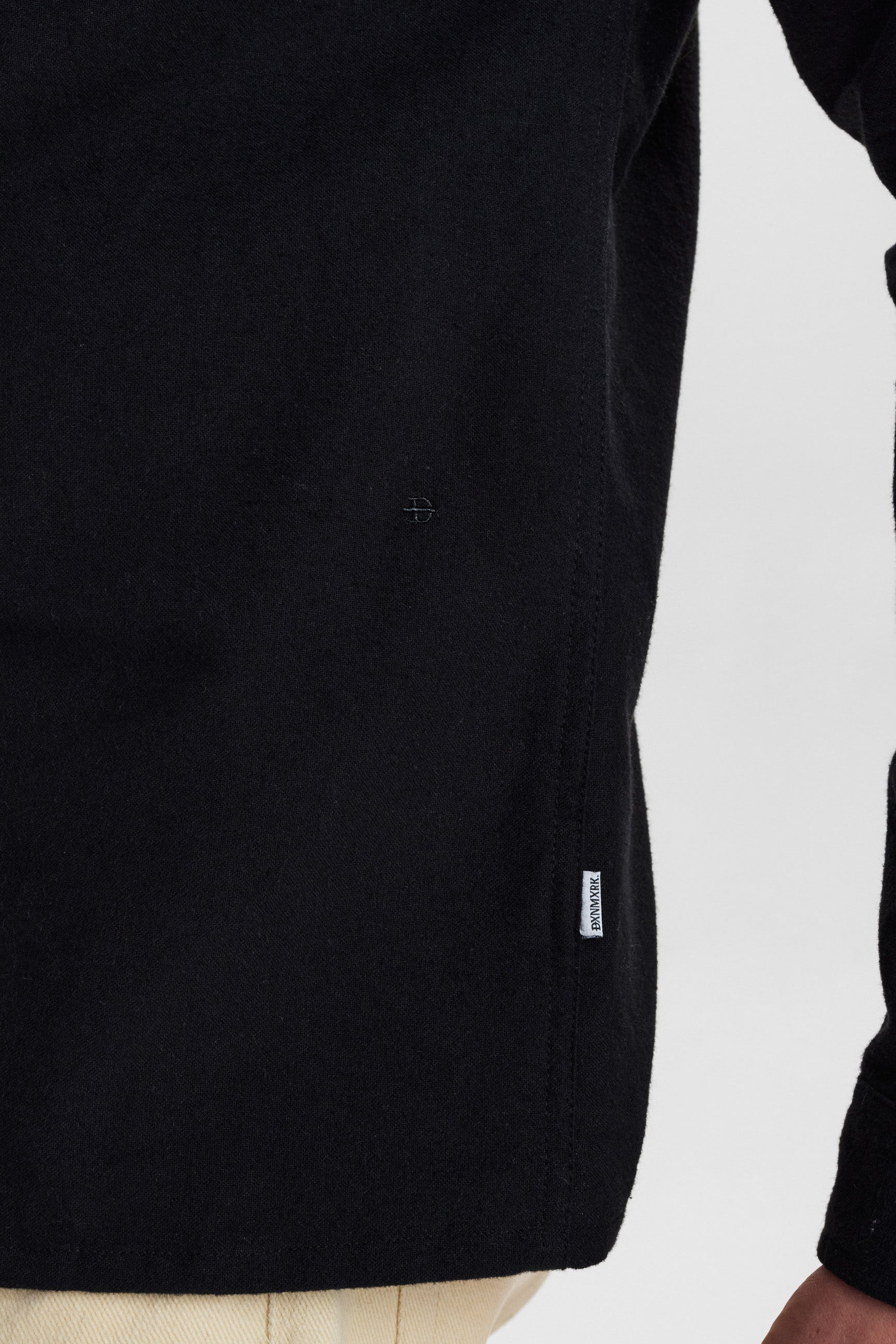 DXNMXRK. DX-Cornel Outlet Black