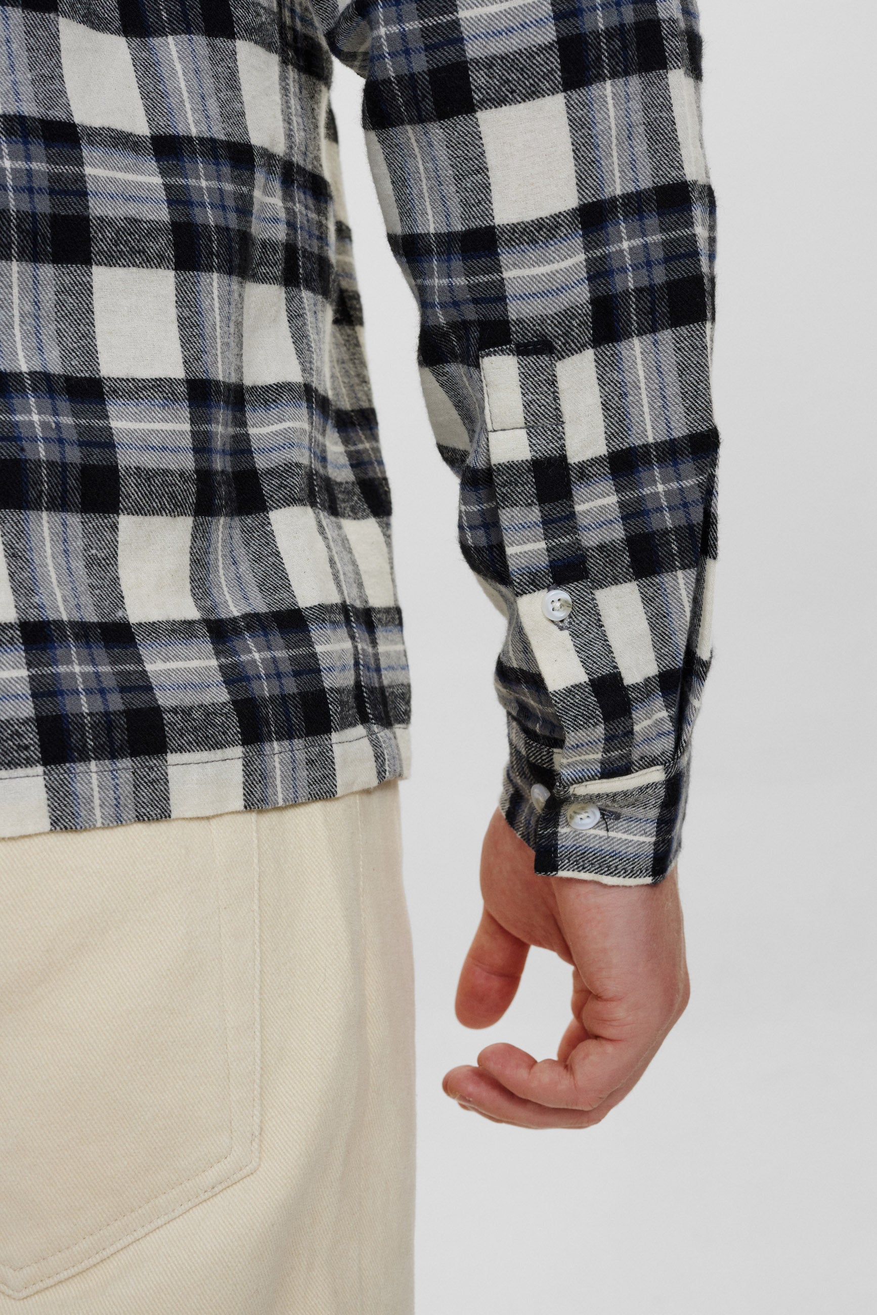 DXNMXRK. DX-Ebot Outlet Black