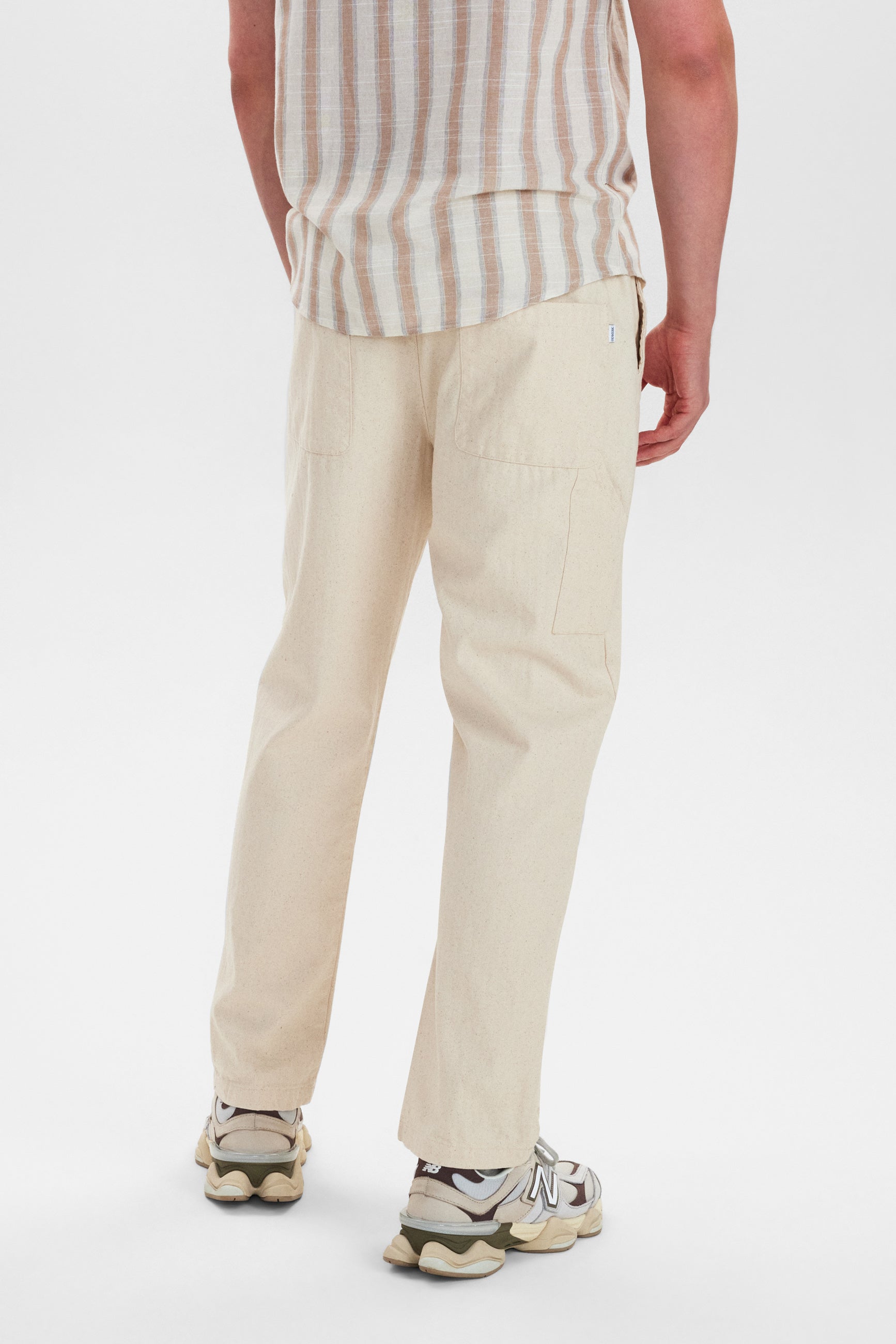 DXNMXRK. DX-Edelhart Outlet Tofu