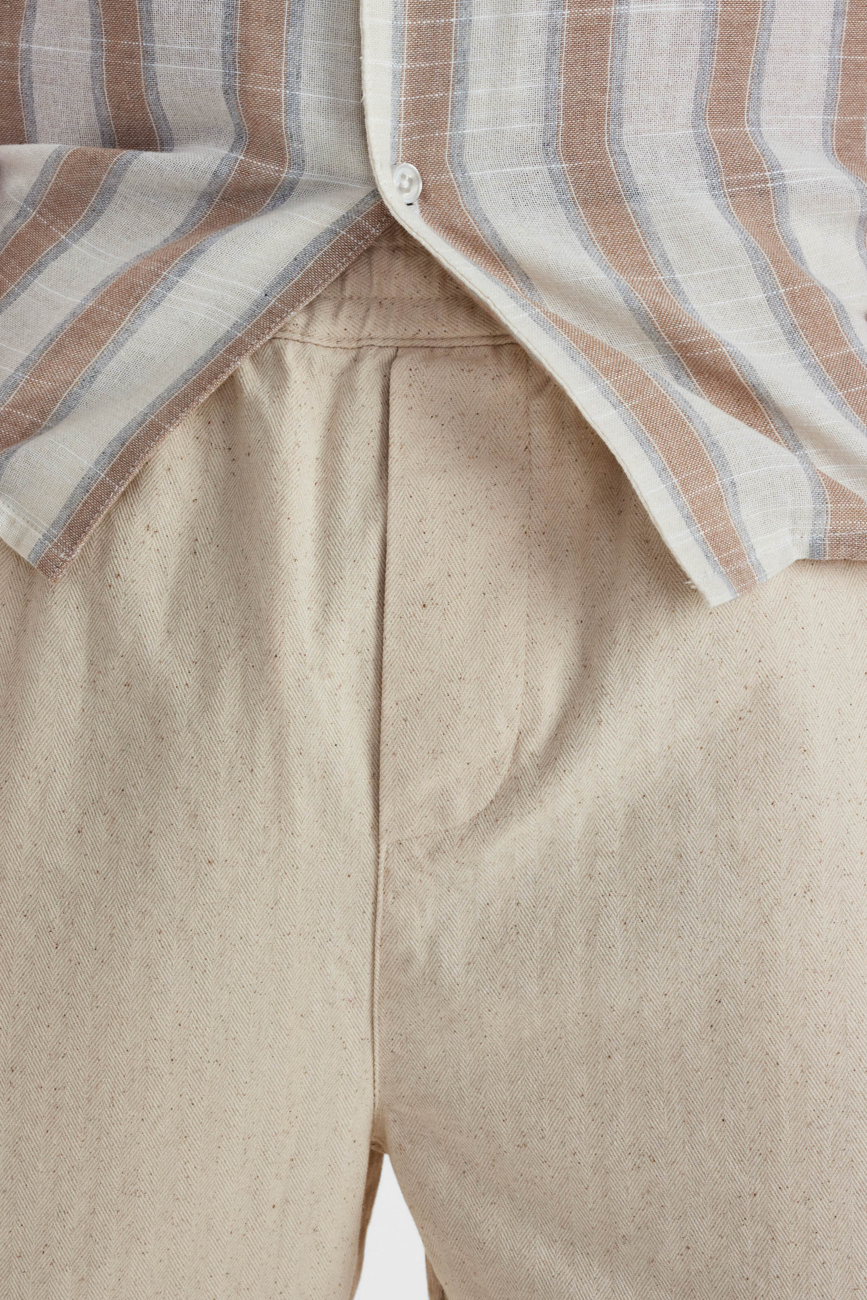 DXNMXRK. DX-Edelhart Outlet Tofu