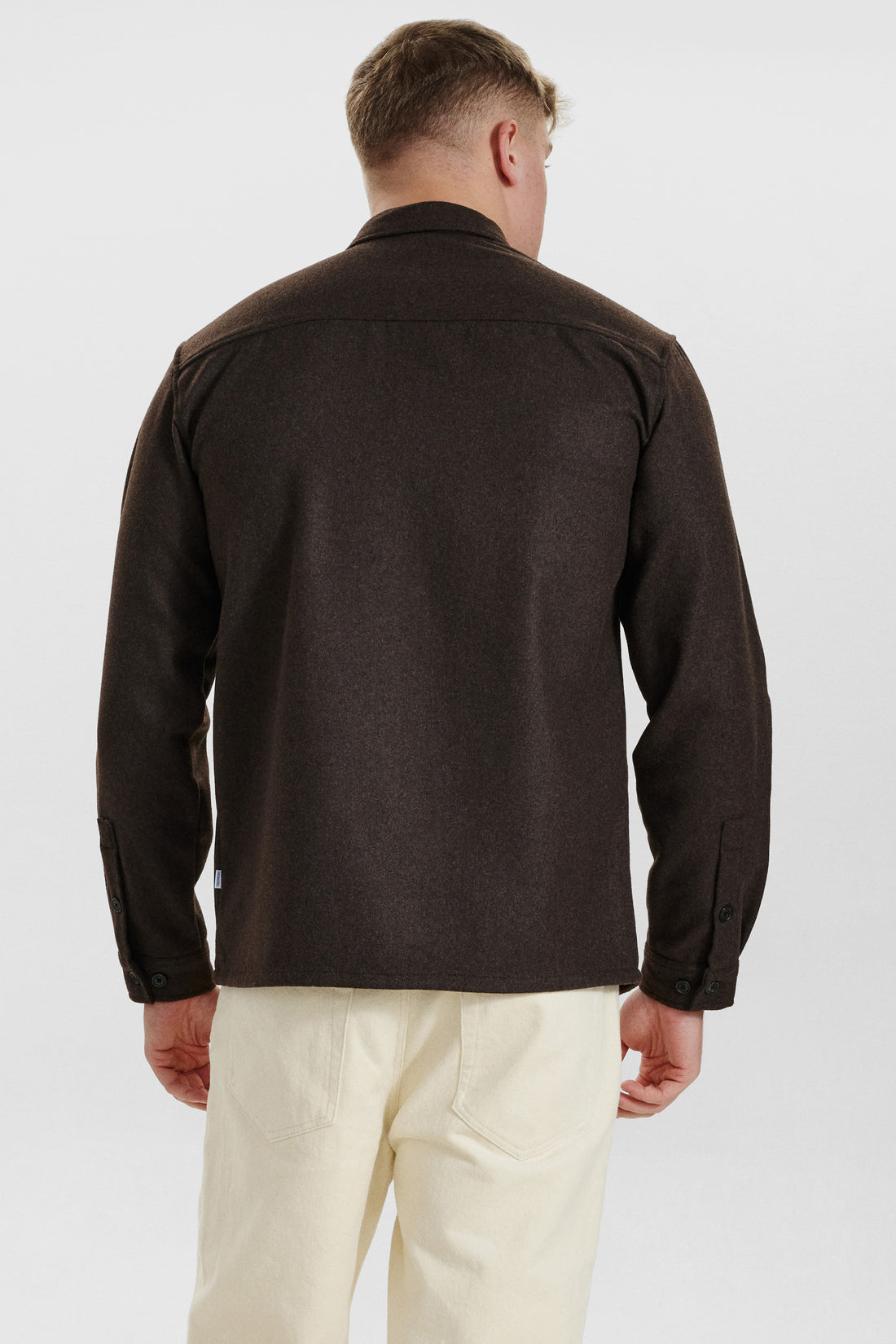 DXNMXRK. DX-Emil Outlet Dark Brown