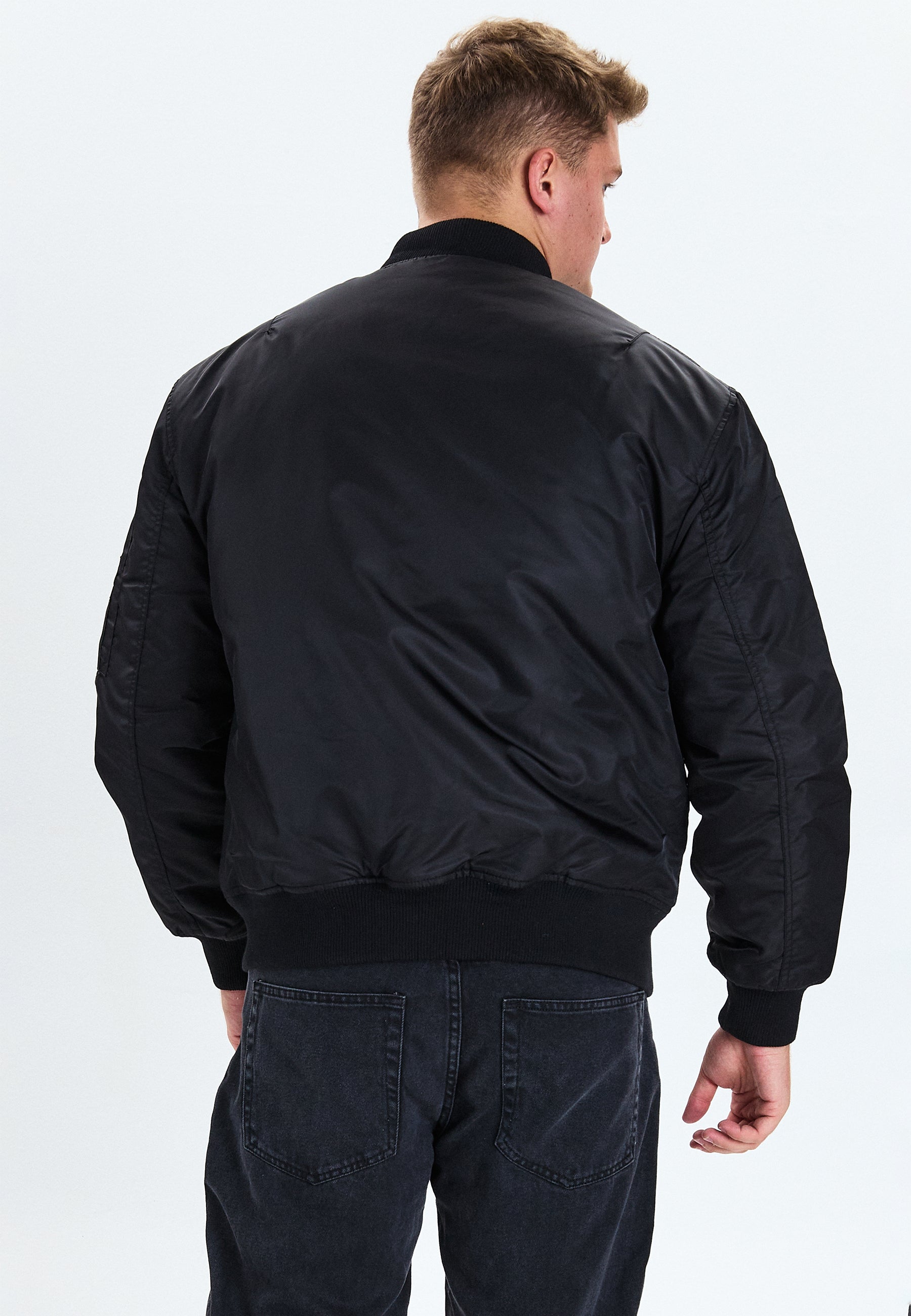 DXNMXRK. DXFrost Jacket Black