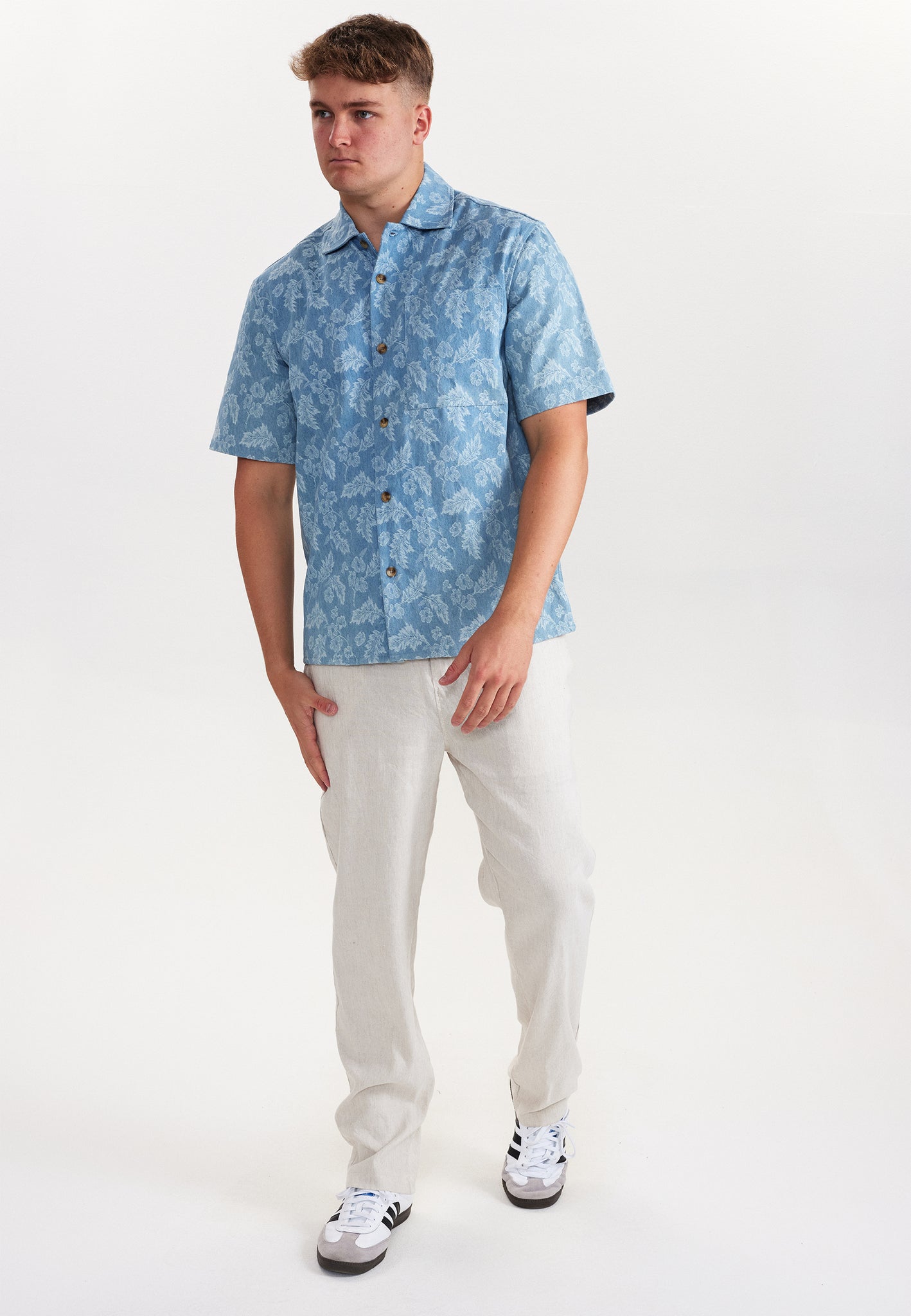 DXNMXRK. DXfolmer Outlet Blue