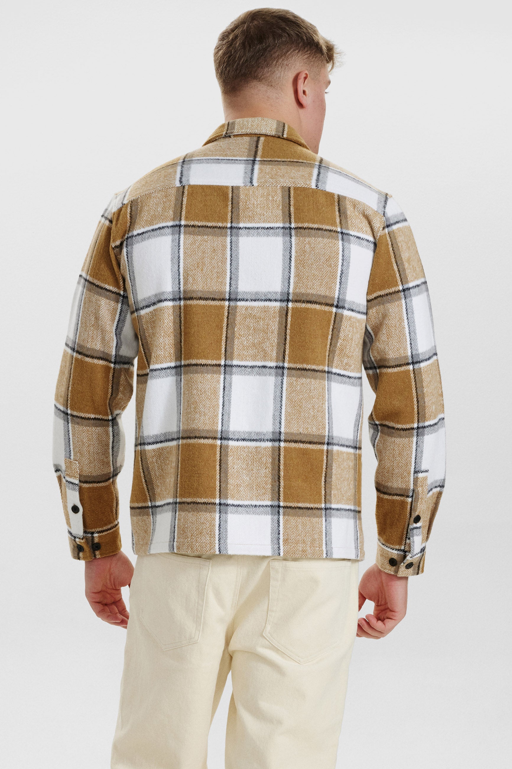 DXNMXRK. Dennik Overshirt Off white